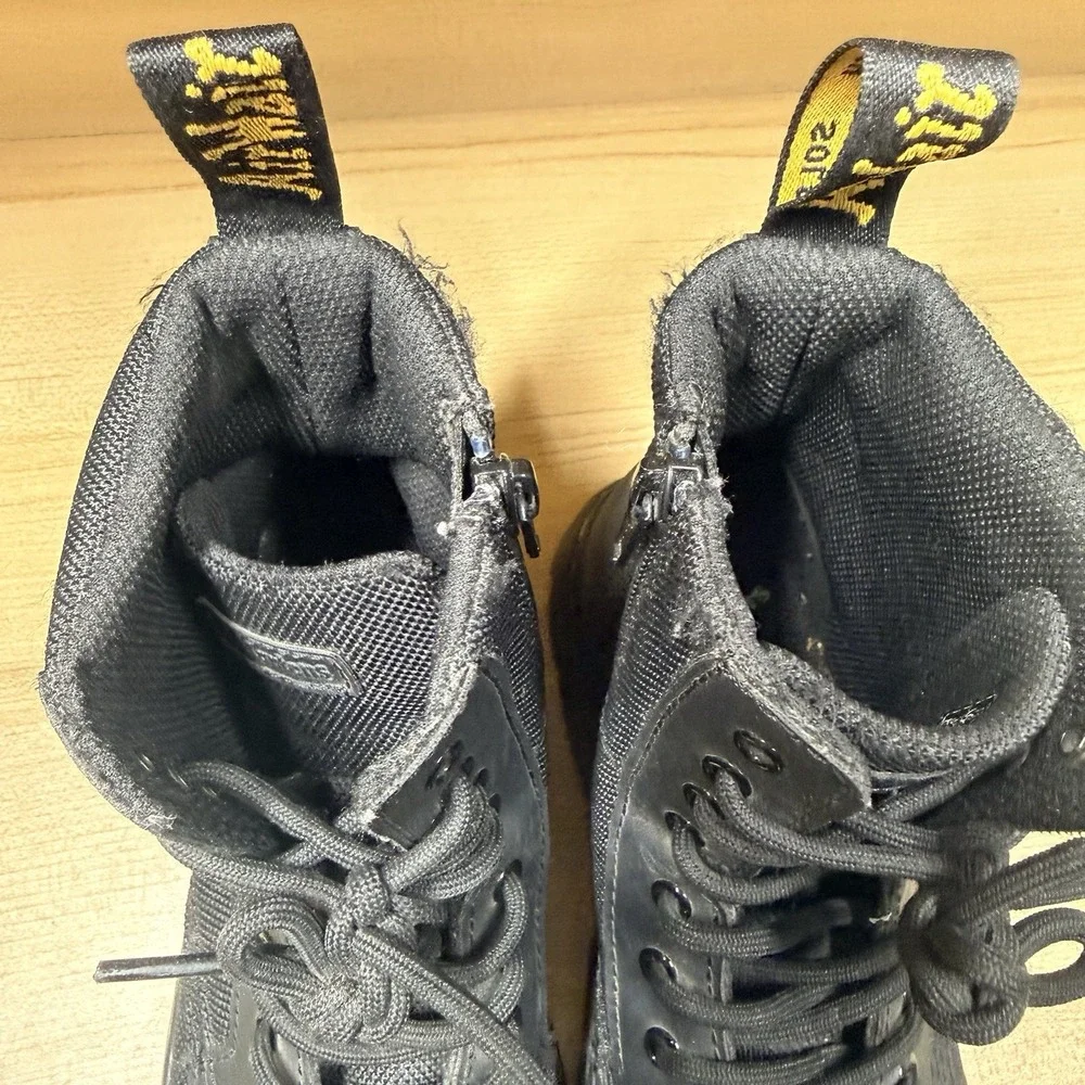 Dr. Martens Boots Doc Combs J Combat Lace Up Canvas Zip‎ Black Youth Kids Sz 1